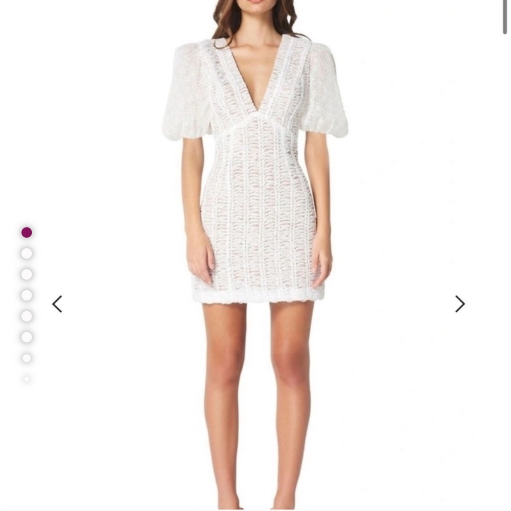 ELLIATT SUNDOWN WHITE DEEP V-NECK LACE BRIDAL